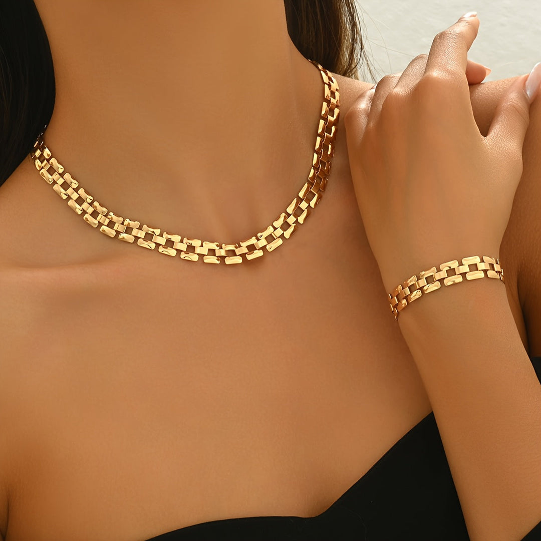 Spring & Summer Necklace Set – Polished Metal Finish